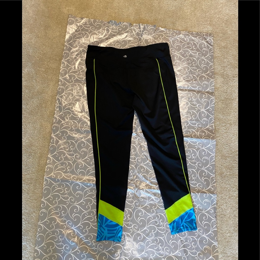 Leggings 🖤💚💙 - Picture 4 of 5